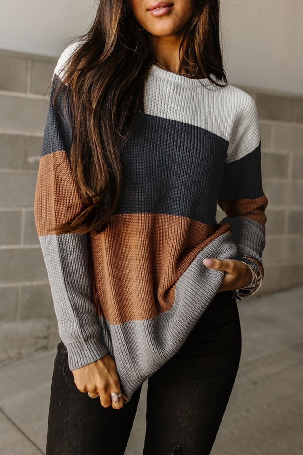 Color Block Knitted O-neck Pullover Sweater
