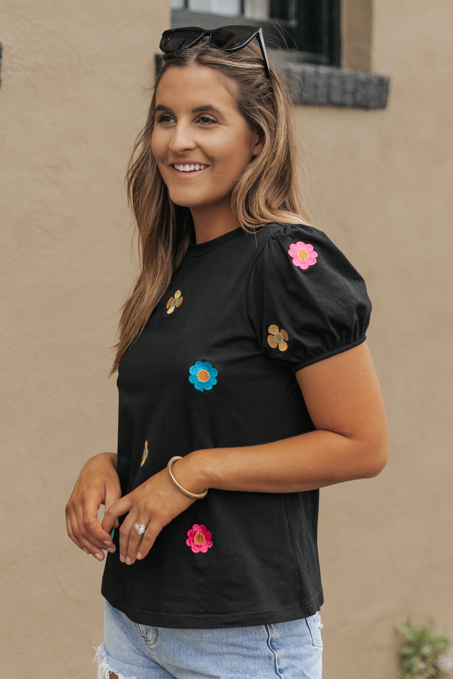 Black Embroidered Flower Short Puff Sleeve Tee