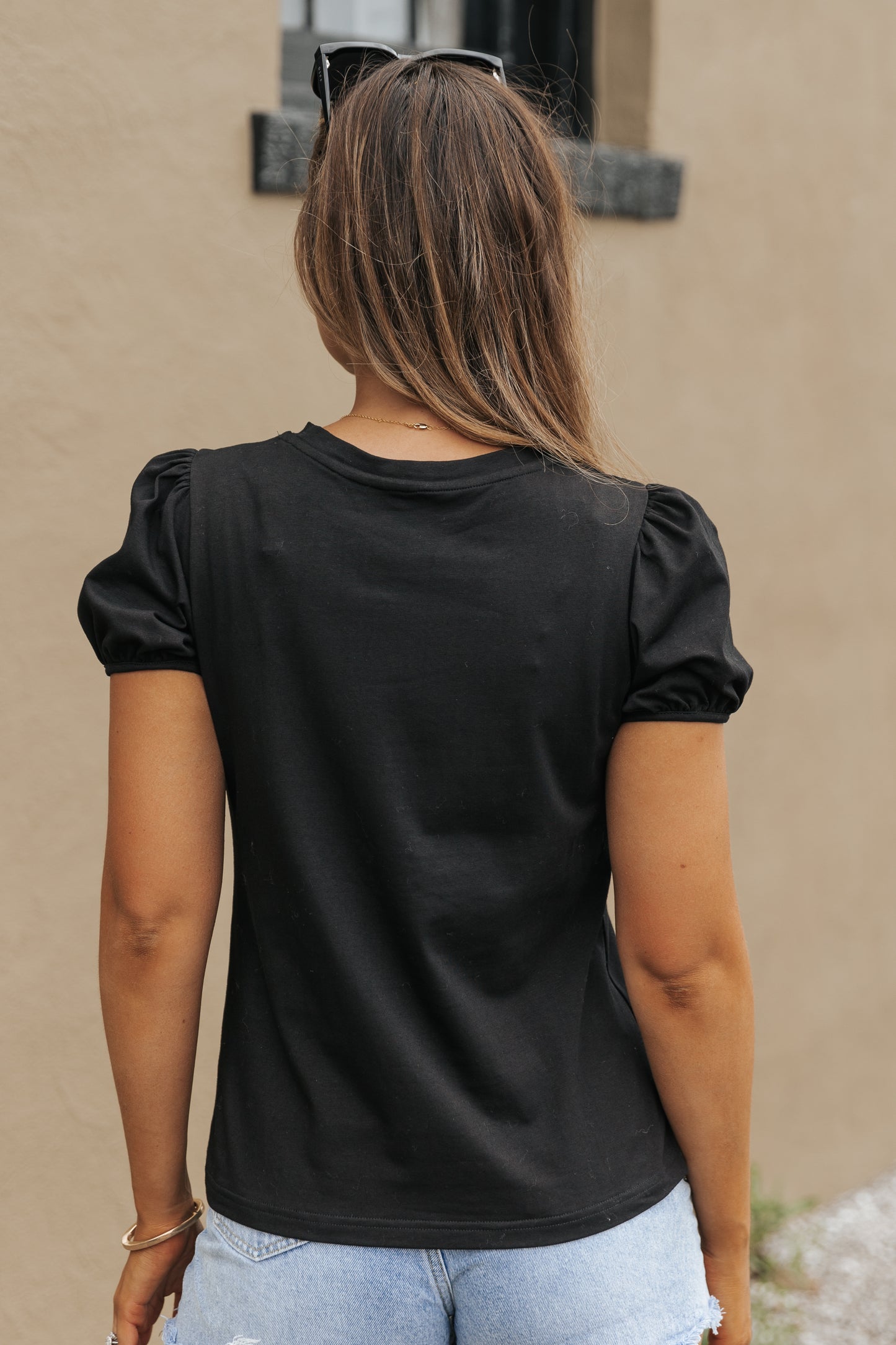 Black Embroidered Flower Short Puff Sleeve Tee