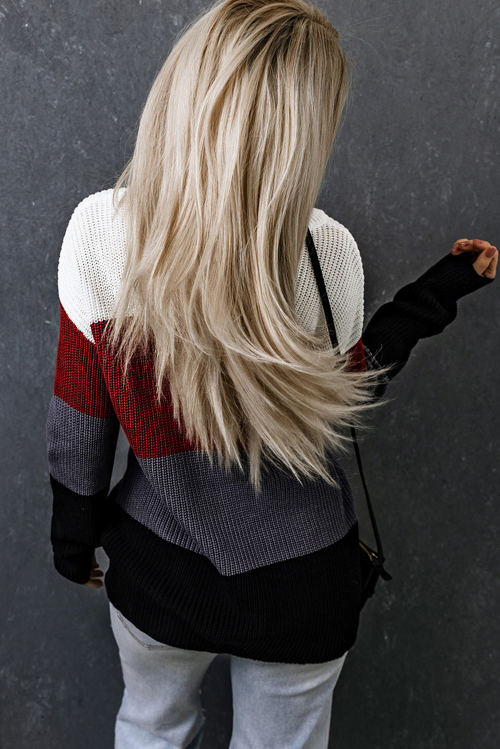 Color Block Knitted O-neck Pullover Sweater