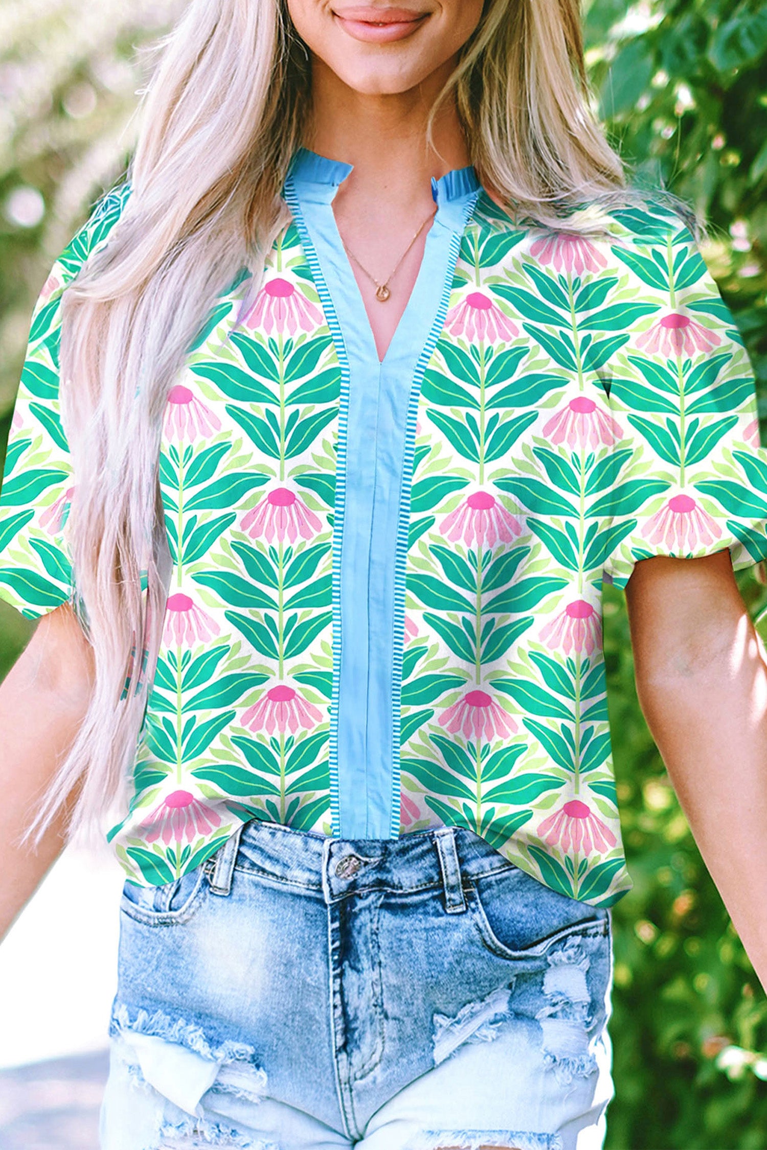 Green Cute Floral Print Short Puff Sleeve Contrast Trim V Neck Blouse
