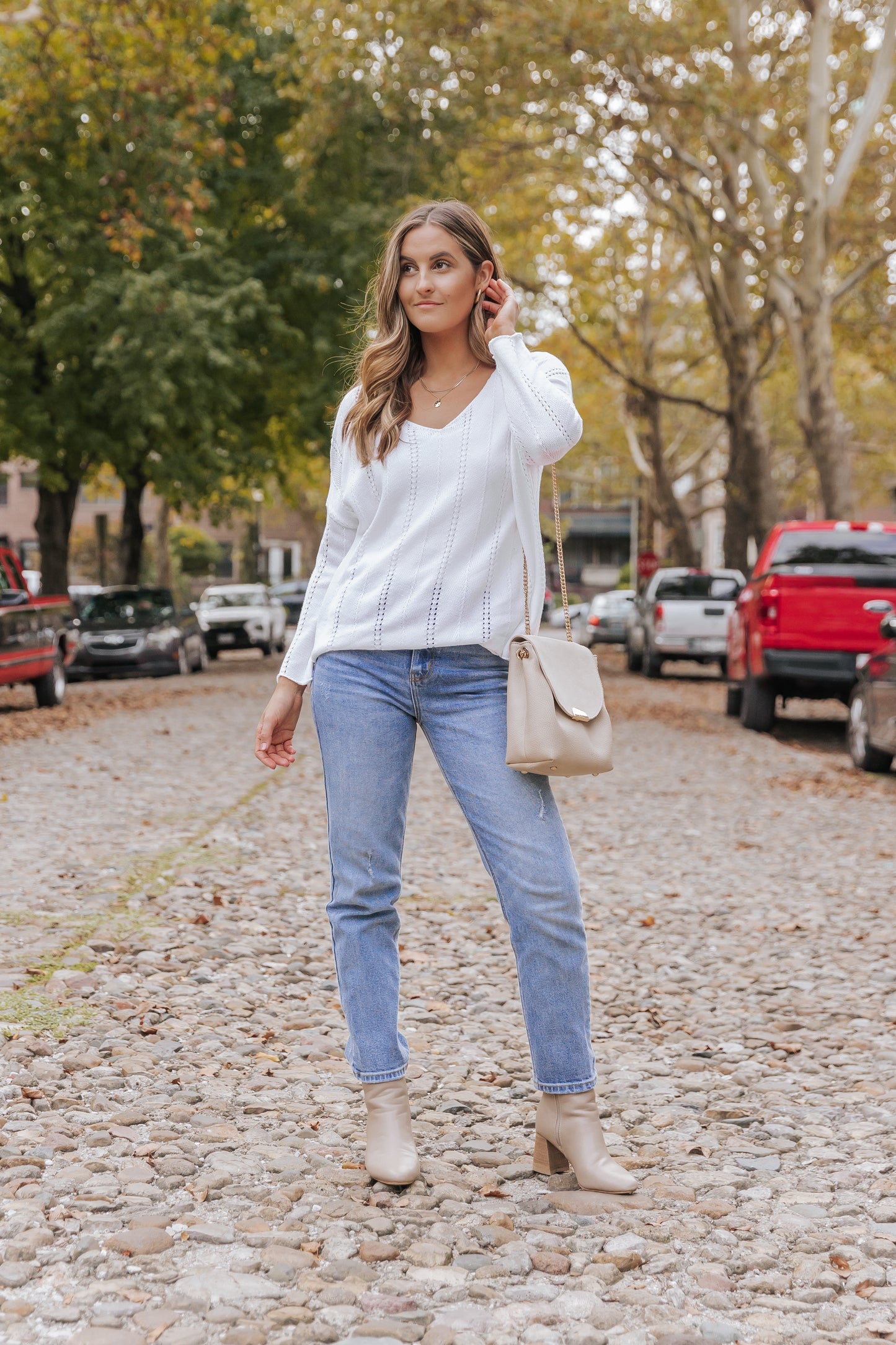 White Hollowed Detail Knitted Loose V Neck Sweater