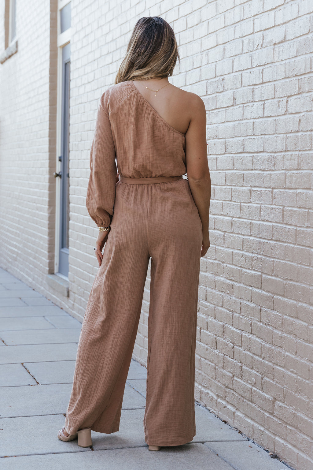 Khaki Crinkled Texture One-shoulder Loose Jumpsuit
