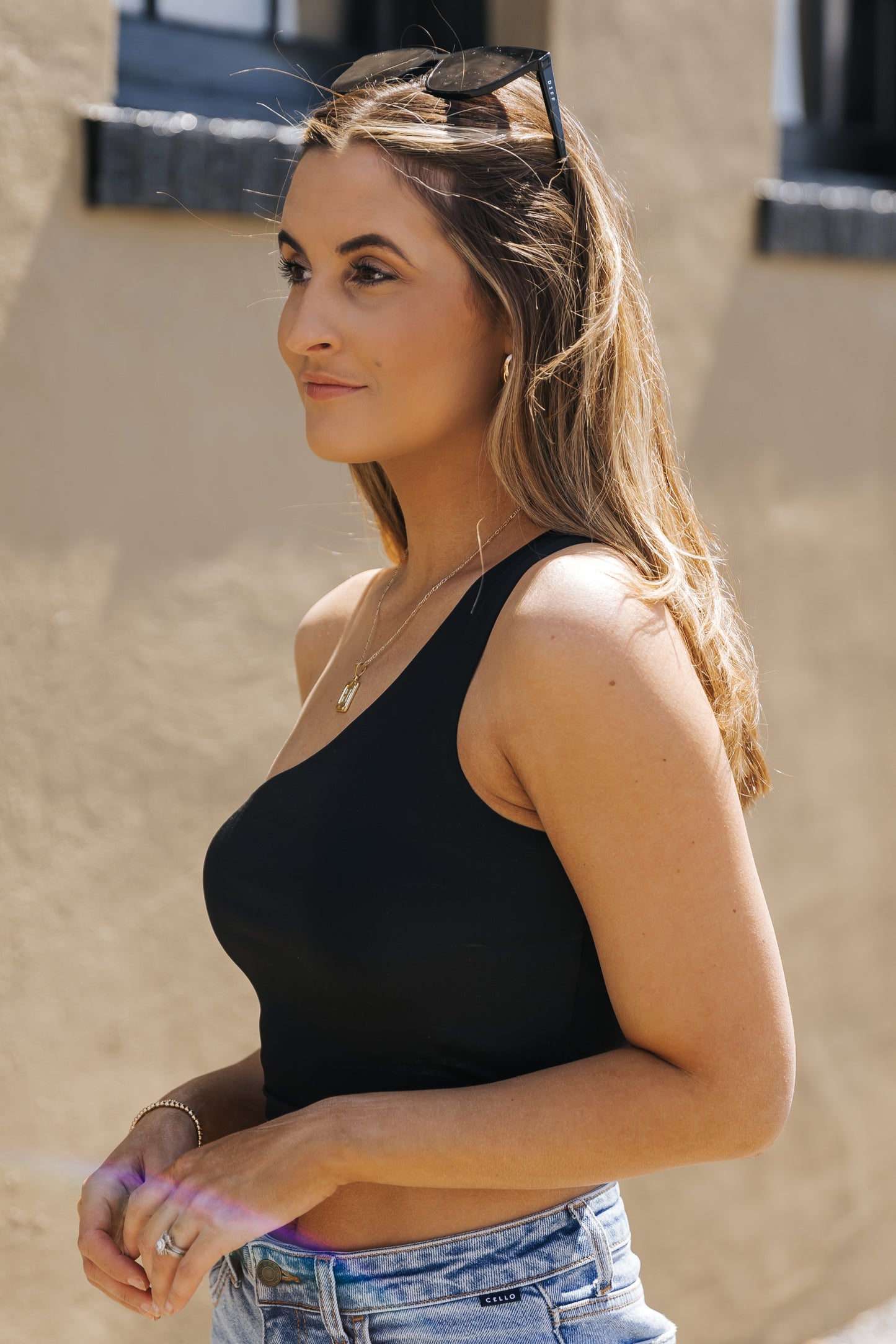 One Shoulder Sleeveless Crop Top